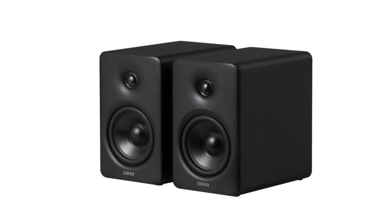 La M90 es un sistema compacto de bocinas activas para audio de alta resolución, ideal para escritorios, estanterías y configuraciones de TV gracias a su conectividad y desempeño. edifier m90 black