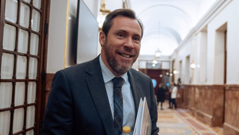 ep archivo el ministro de transportes y movilidad sostenible oscar puente a su salida de una ep archivo el ministro de transportes y movilidad sostenible oscar puente a su salida de una