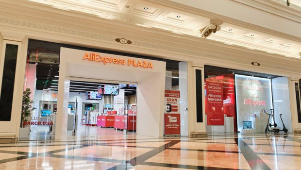 ep archivo   tienda aliexpress plaza en el centro comercial gran via 2 de lhospitalet de llobregat