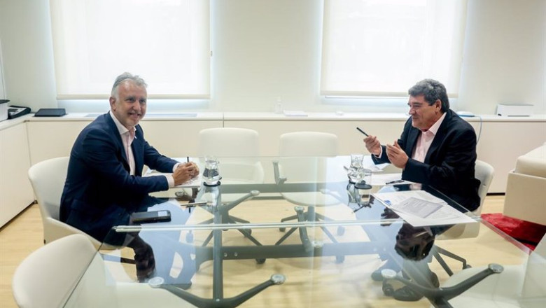 ep el presidente del gobierno de canarias angel victor torres i y el ministro de inclusion seguridad ep el presidente del gobierno de canarias angel victor torres i y el ministro de inclusion seguridad