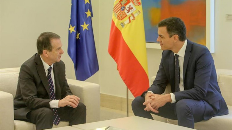 ep el presidente del gobierno pedro sanchez recibe al presidente de la federacion espanola de