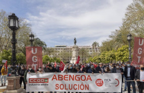 ep imagen de 19 de marzo de la manifestacion de los trabajadores de abengoa en sevilla para reclamar