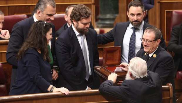 ep los diputados de vox en el congreso macarena olona 1i javier ortega smith 2i ivan espinosa de los