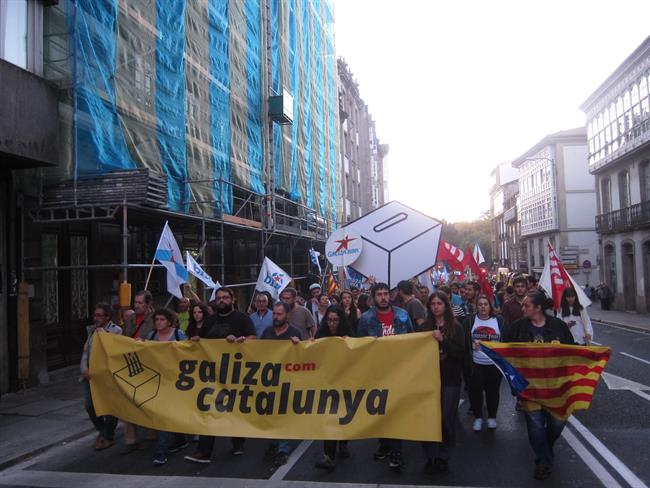 Manifestación en Santiago en apoyo al referéndum de Cataluña | EUROPA PRESS ep manifestacionsantiagoapoyoreferendumcataluna