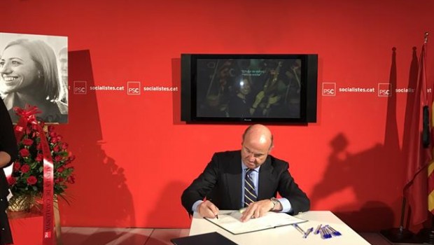 ep ministro luisguindos firmalibrocondolenciascarme chacon