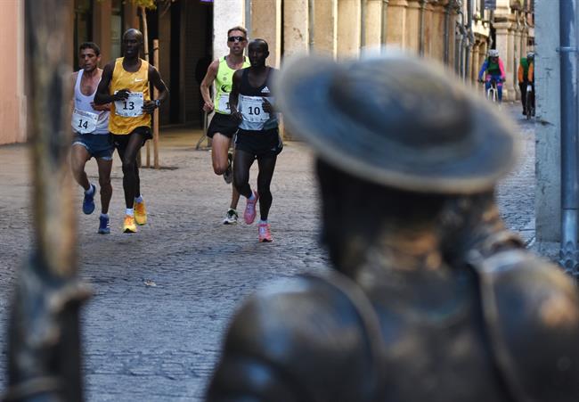 Participantes en la II Maratón Internacional de Alcalá | AYUNTAMIENTO DE ALCALÁ ep participantesla ii maraton internacionalalcala
