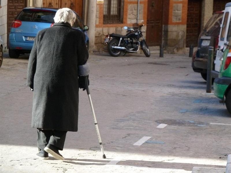 ep pensionista anciana
