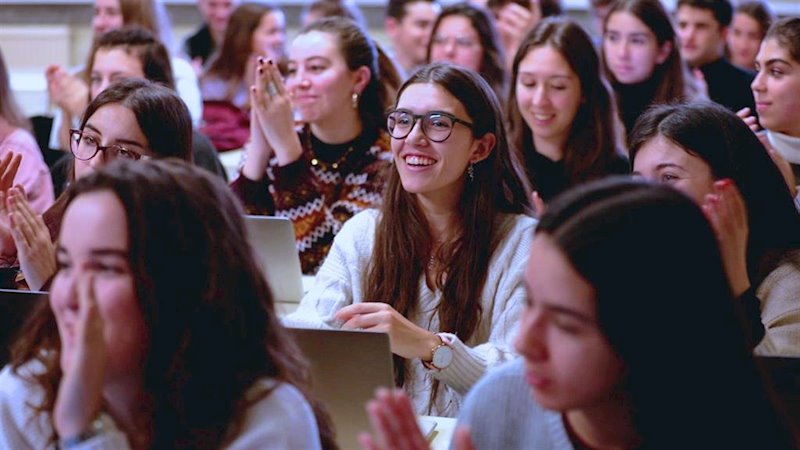 ep revlon ayuda a muchos jovenes a vivir intesamente