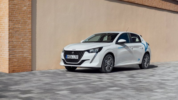 ep share now incorpora 200 nuevos peugeot e 208 a su flota en madrid