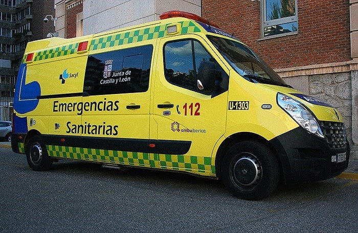 ep sucesos- herida una mujer en una colision entre dos turismos en columbrianos leon ep sucesos- herida una mujer en una colision entre dos turismos en columbrianos leon