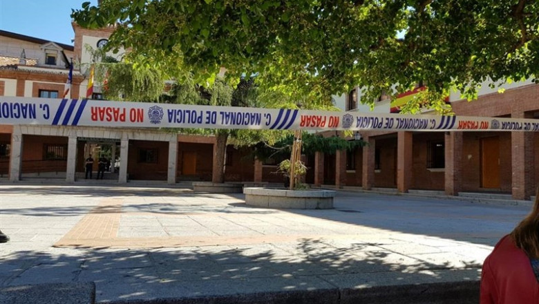 ep sucesos- la policia lanzaoperacionregistrosdependenciasayuntamientolas rozas