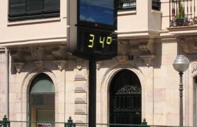 ep un termometro marca 34 grados centigrados
