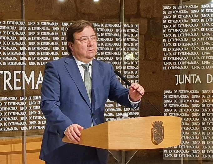 Vara, en la rueda de prensa tras la videoconferencia. | JUNTA ep vara en la rueda de prensa tras la videoconferencia