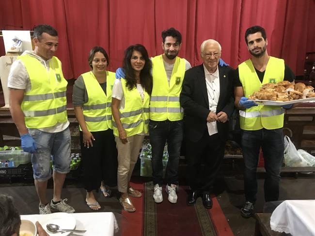 Vivancos y Padre Ángel en la Parroquia San Antón | TWITTER LOS VIVANCOS ep vivancospadre angella parroquia san anton