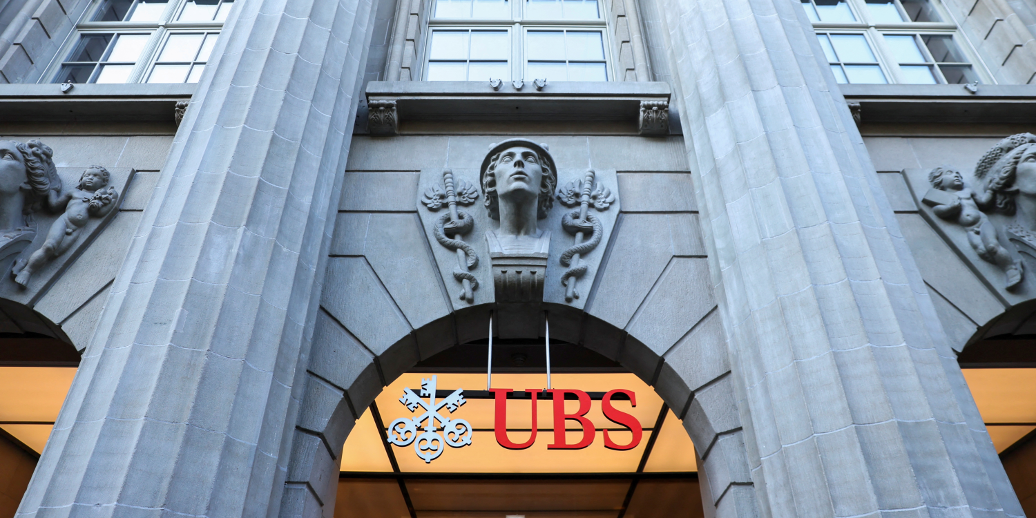 le logo de la banque suisse ubs a zurich 20230403111612 