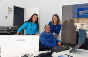 diego con sus compaeras de avanza fibra diego con sus compaeras de avanza fibra