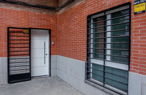 ep archivo   fachada de un piso turistico a 20 de mayo de 2024 en madrid espana