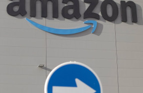 ep archivo fachada del centro logistico de amazon en el poligono de bobes a 13 de noviembre de ep archivo fachada del centro logistico de amazon en el poligono de bobes a 13 de noviembre de