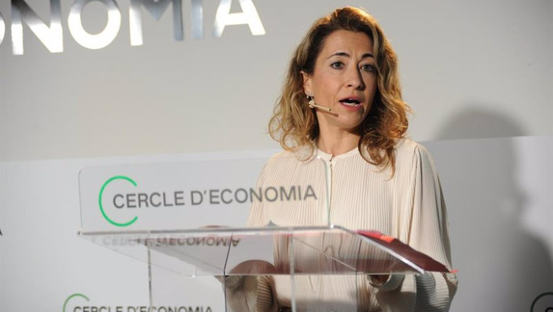 Archivo - La ministra de Transportes, Movilidad y Agenda Urbana, Raquel Sánchez, este viernes en el Cercle d'Economia | ALBERTO PAREDES (EUROPA PRESS) - Archivo ep archivo la ministra de transportes movilidad y agenda urbana raquel sanchez este viernes en el