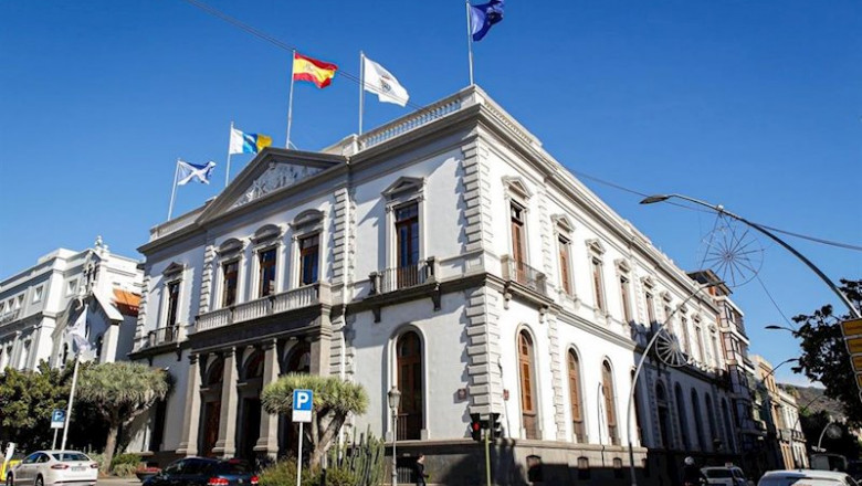 Ayuntamiento de Santa Cruz de Tenerife cuenta ya con contrato para suministro eléctrico después de 3 años de sanciones | AYUNTAMIENTO DE SANTA CRUZ DE TENERIFE - Archivo ep ayuntamiento de santa cruz de tenerife cuenta ya con contrato para suministro electrico despues
