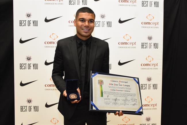 Casemiro en su homenaje en Brasil | LUCAS CABRAL ep casemirosu homenajebrasil