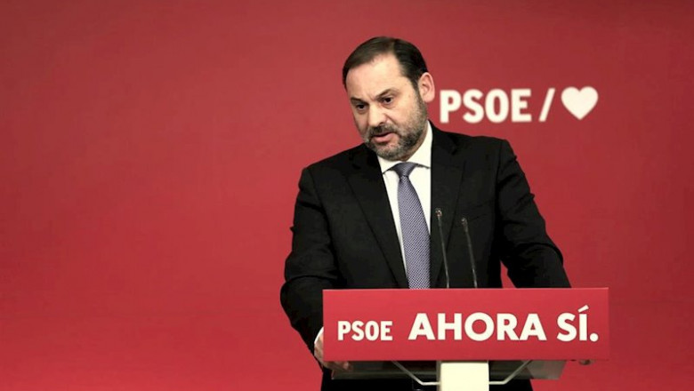 El ministro de Fomento en funciones, José Luis Ábalos interviene en rueda de prensa en la reunión de la Comisión Ejecutiva Federal del PSOE convocada tras la elecciones generales del 10N, en Madrid (España), a 11 de noviembre de 2019. | Óscar Cañas - Europa Press ep el ministro de fomento en funciones jose luis abalos interviene en rueda de prensa en la reunion
