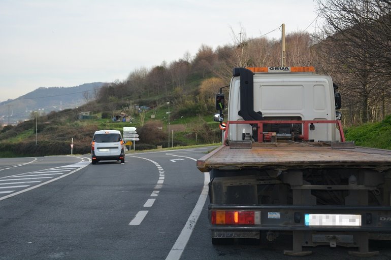 ep grua en carretera vasca