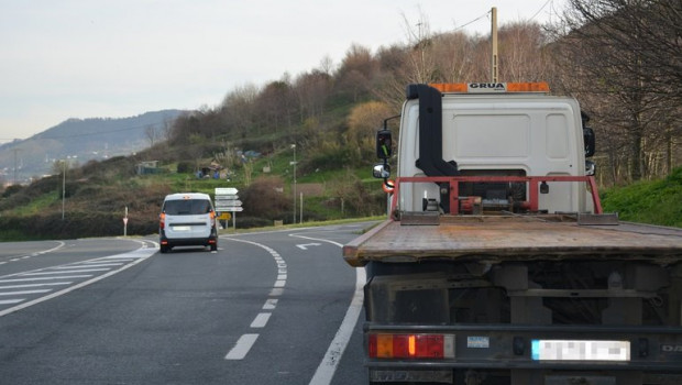 ep grua en carretera vasca