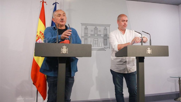 ep i-d secretario generalla ugt jose alvarez y secretario generalccoo unai sordo en ruedaprensasu reunionla ministratrabajofunciones magdalena valeriopresidentegobiernofunciones pedro sanchezla