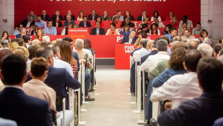 Imagen de ambiente de la reunión del Comité Federal del PSOE a la que asiste el presidente del Gobierno en funciones, Pedro Sánchez, en Madrid (España) el 28 de septiembre de 2019. | Jesús Hellín - Europa Press ep imagen de ambiente de la reunion del comite federal del psoe a la que asiste el presidente del