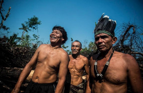 ep indigenas brasilenos imagen de archivo