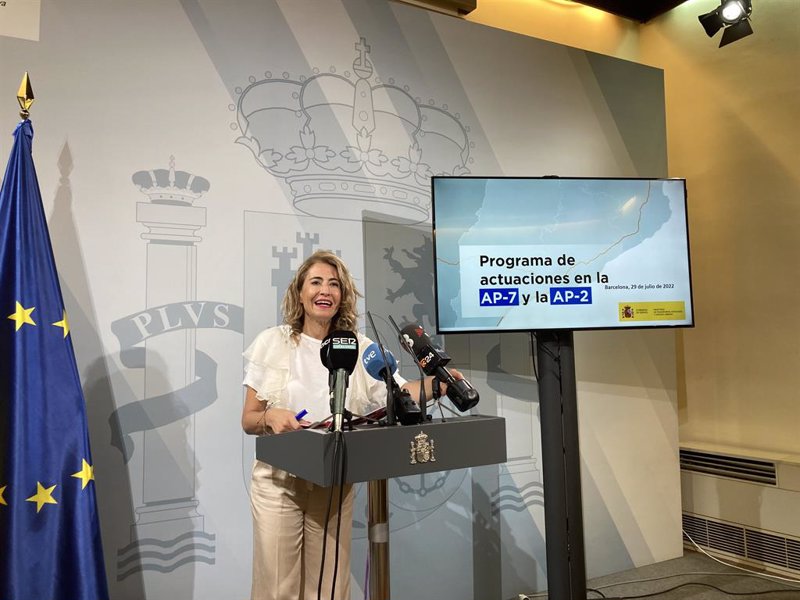 El Gobierno repartirá 1.900 millones a las CCAA para rehabilitar casas y vivienda social