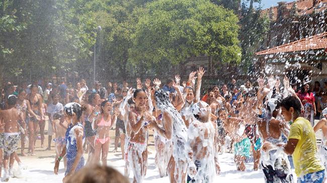 Niños y niñas acogidos en Madrid por familias del proyecto 'Vacaciones en Paz' | VACACIONES EN PAZ MADRID ep ninosninas acogidosmadridfamiliasproyecto vacacionespaz
