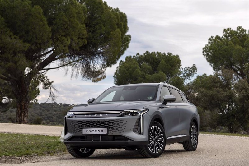 Los coches chinos triunfan en España: el Omoda 9 SHS, elegido Coche del Año