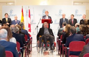 ep padre garralda recibepremio masteroro estatutario 2017