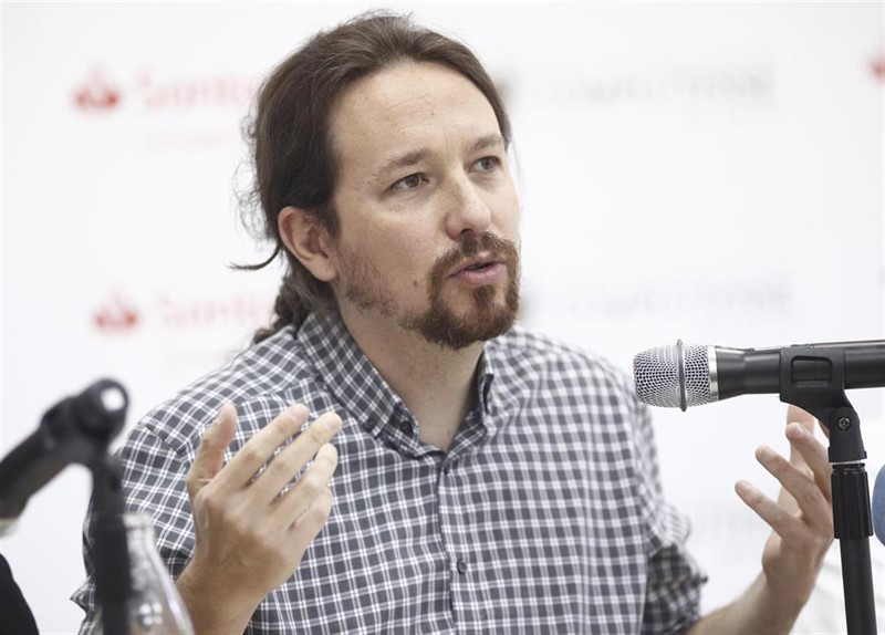 https://img1.s3wfg.com/web/img/images_uploaded/5/5/ep_secretario_generalpodemos_pablo_iglesias_duranteintervencionla_inauguracioncurso_basesun_nuevo_republicanismo.jpg