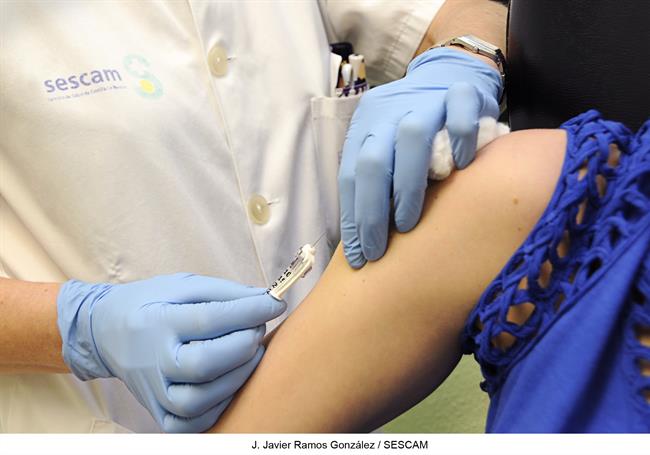 ep vacuna vacunacion vaccination injection medical doctor hospital