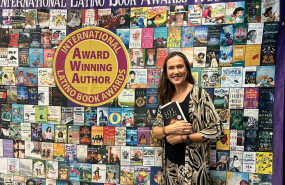 la escritora laura tarrag triunfa en los international latino book 
