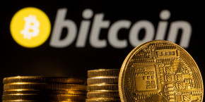 le bitcoin tente de reprendre pied apres une baisse record le bitcoin tente de reprendre pied apres une baisse record