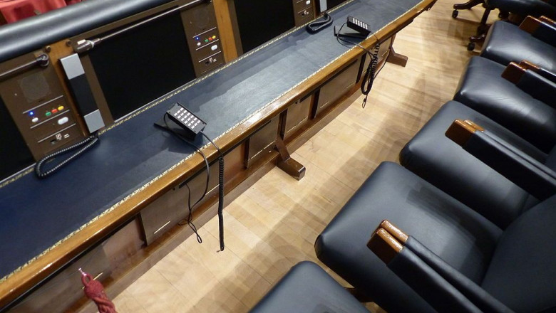 1634734100 congresode los diputados sal n de pleno asientos del presidente del gobierno y ministros madrid espa a 2015