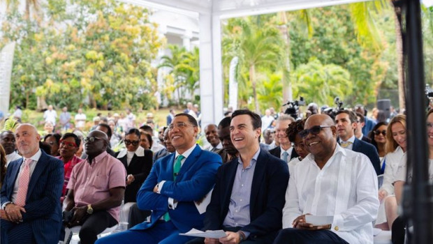 ep abel matutes en la presentacion de la ampliacion del resort en jamaica