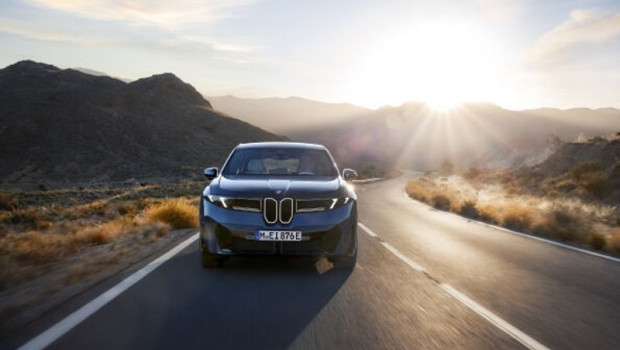 ep archivo   bmw amplia la gama del nuevo ix3 con una version de acceso que ofrece hasta 637