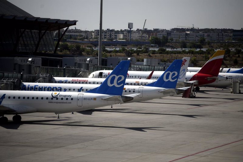 Aena licita la gestión de los aparcamientos de 34 aeropuertos por 82 millones de euros