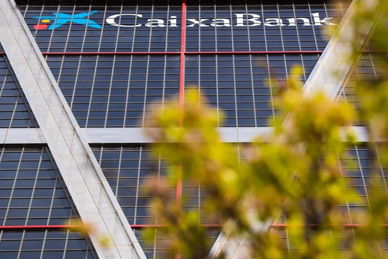 Encefalograma plano de CaixaBank desde el mes de marzo