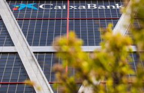ep archivo edificio corporativo de caixabank ep archivo edificio corporativo de caixabank