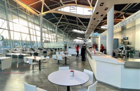 ep archivo el aeropuerto de zaragoza estrena cafeteria en el hall de salidas ep archivo el aeropuerto de zaragoza estrena cafeteria en el hall de salidas
