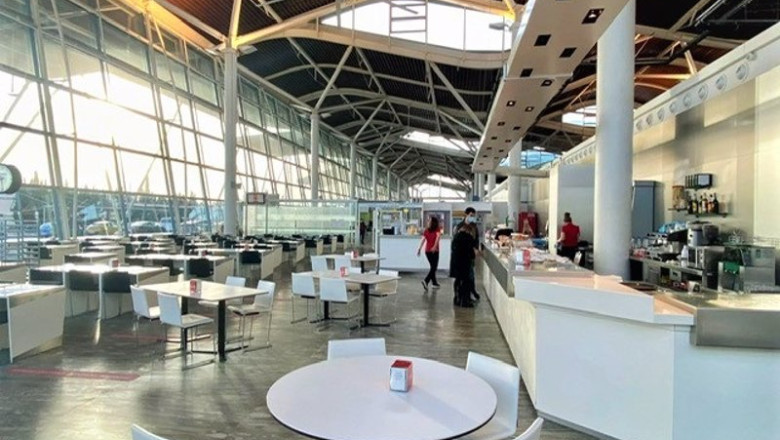 Archivo - El aeropuerto de Zaragoza estrena cafetería en el hall de salidas | AENA - Archivo ep archivo el aeropuerto de zaragoza estrena cafeteria en el hall de salidas