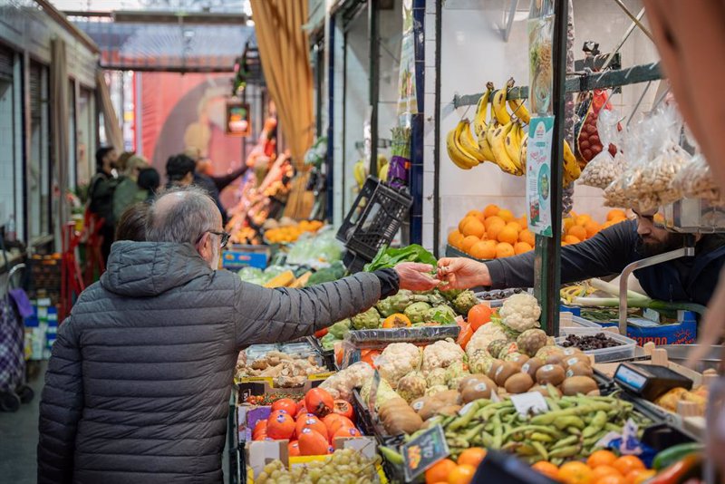 La confianza del consumidor de la eurozona mejora en mayo más de lo esperado