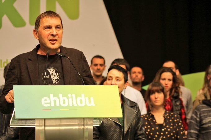ep arnaldo otegi lider de eh bildu en una comparecencia ante los medios de comunicacion