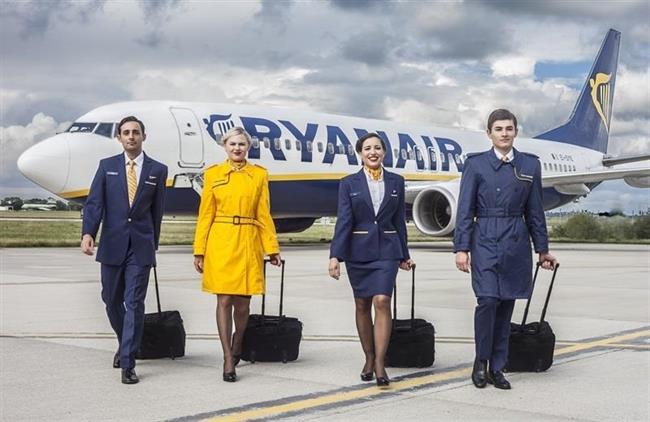 Auxiliares de vuelo de Ryanair | RYANAIR ep auxiliaresvueloryanair